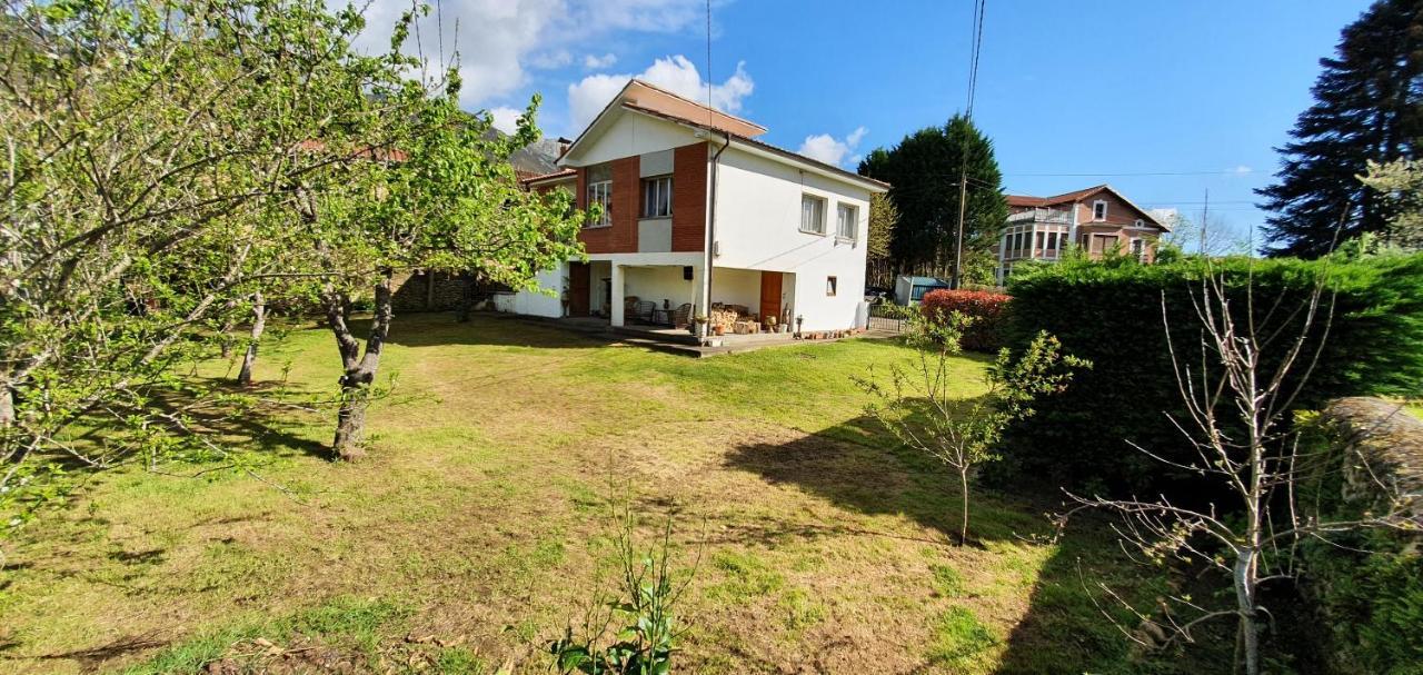 Villa La Pescal Arriondas Exterior foto